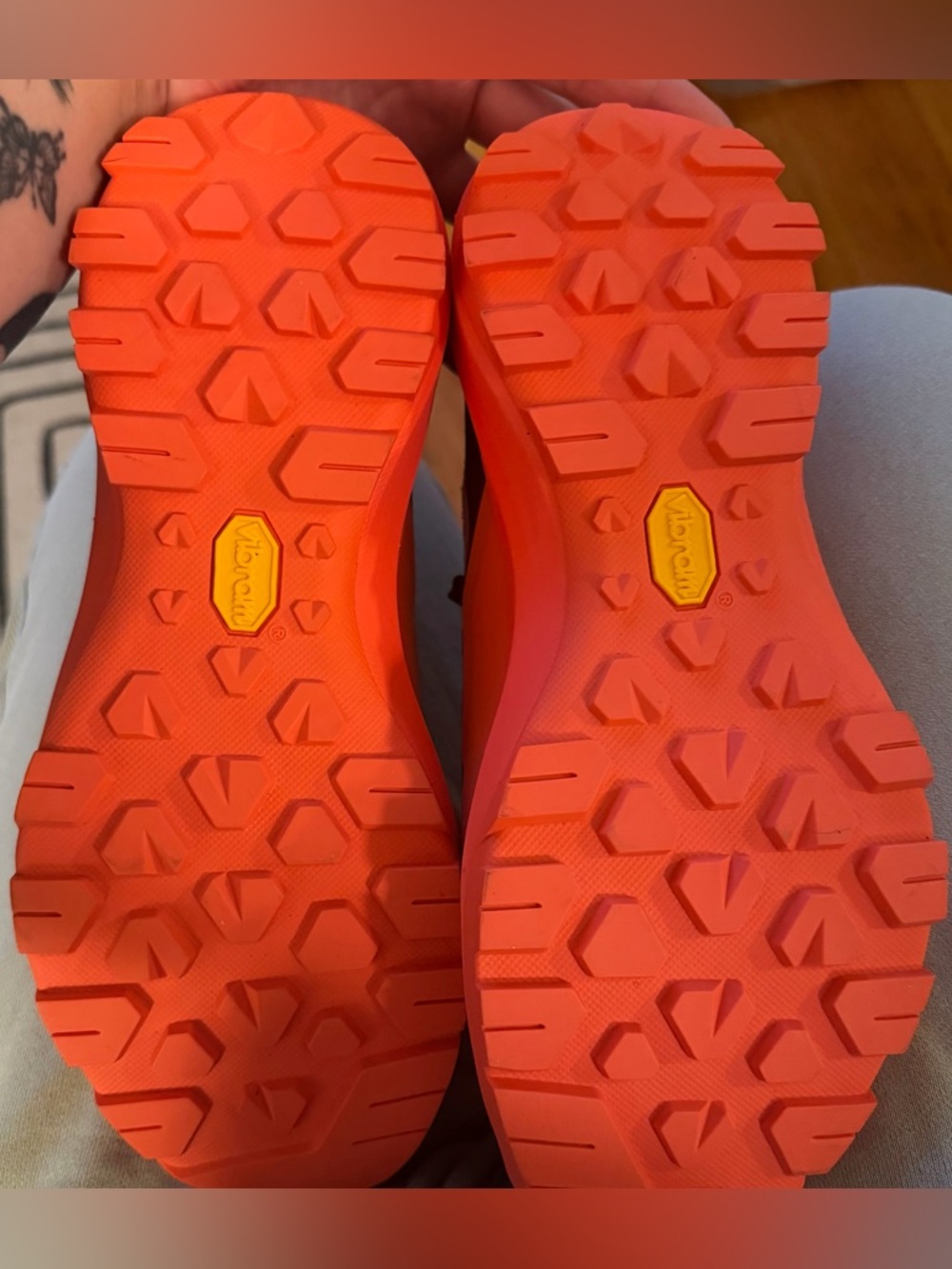 NEW SAMPLE Arc’Teryx Women’s Vertex Alpine Shoe Dynasty/Sequoia Red Sz 7 - Picture 3 of 5